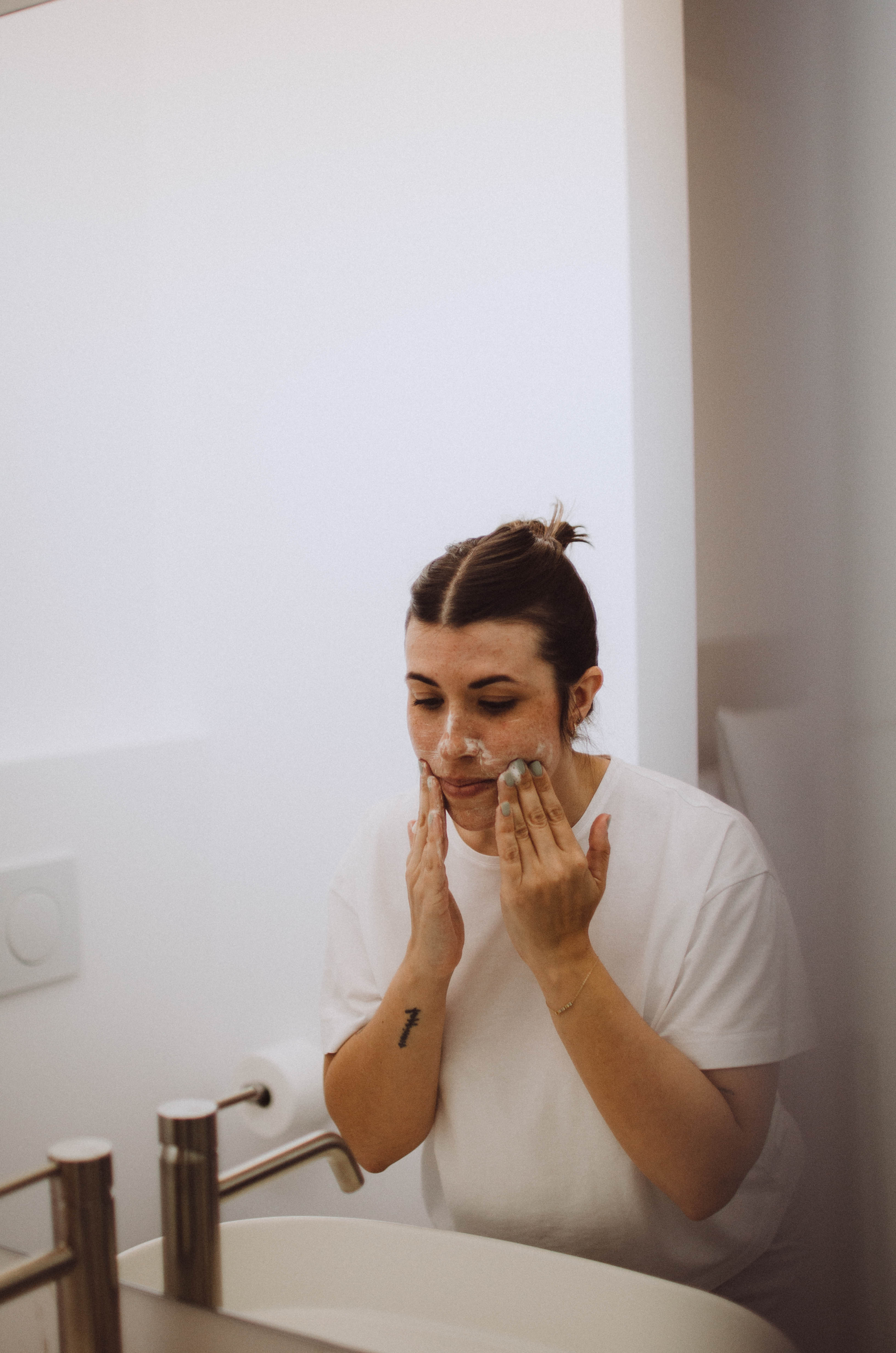 The 7 Best Natural Ingredients for Glowing Skin (And Why They Work)