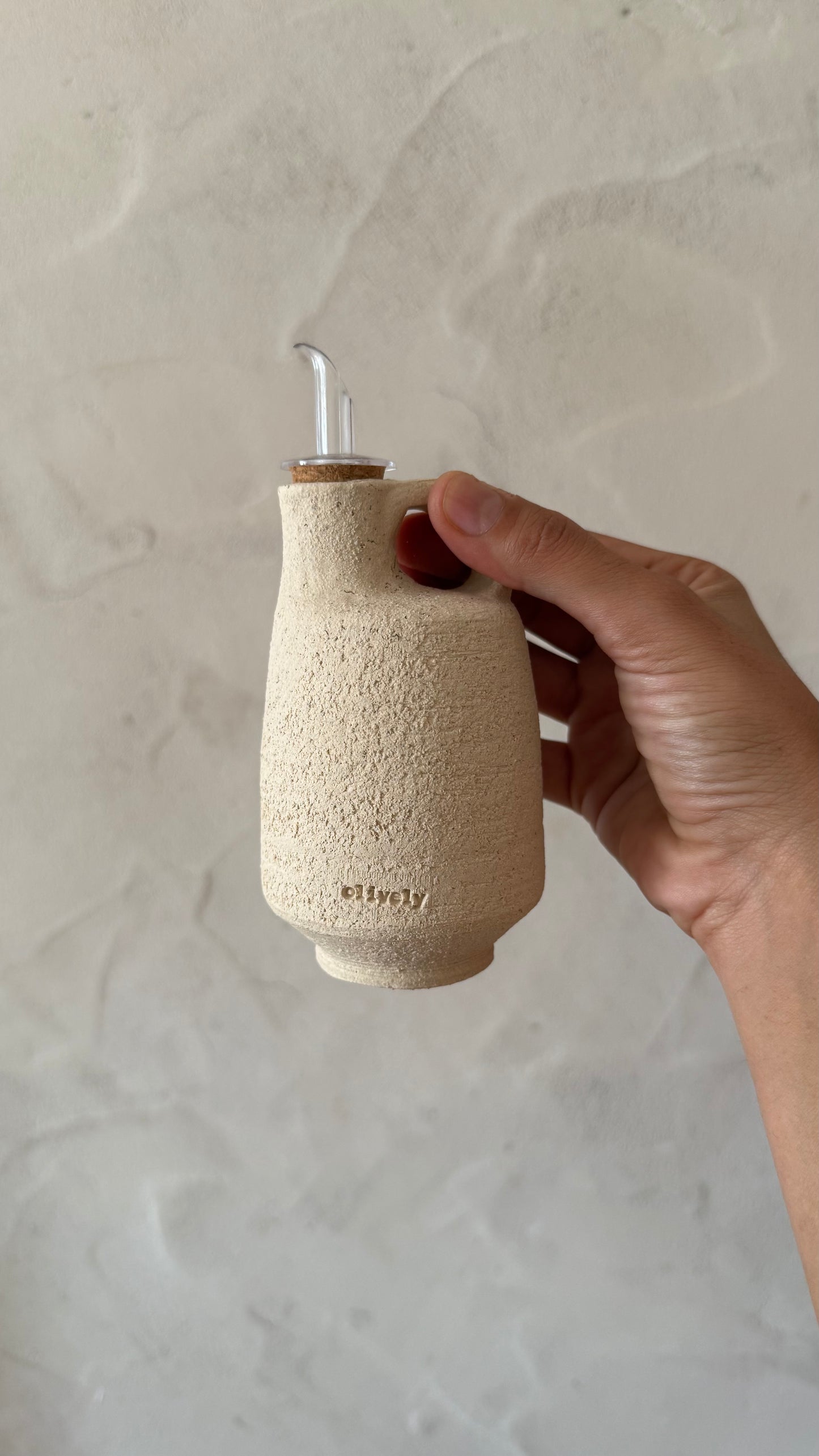 Chamotte Ceramic Olive Oil Vase – Handcrafted Artisan Oil Dispenser 200 ml