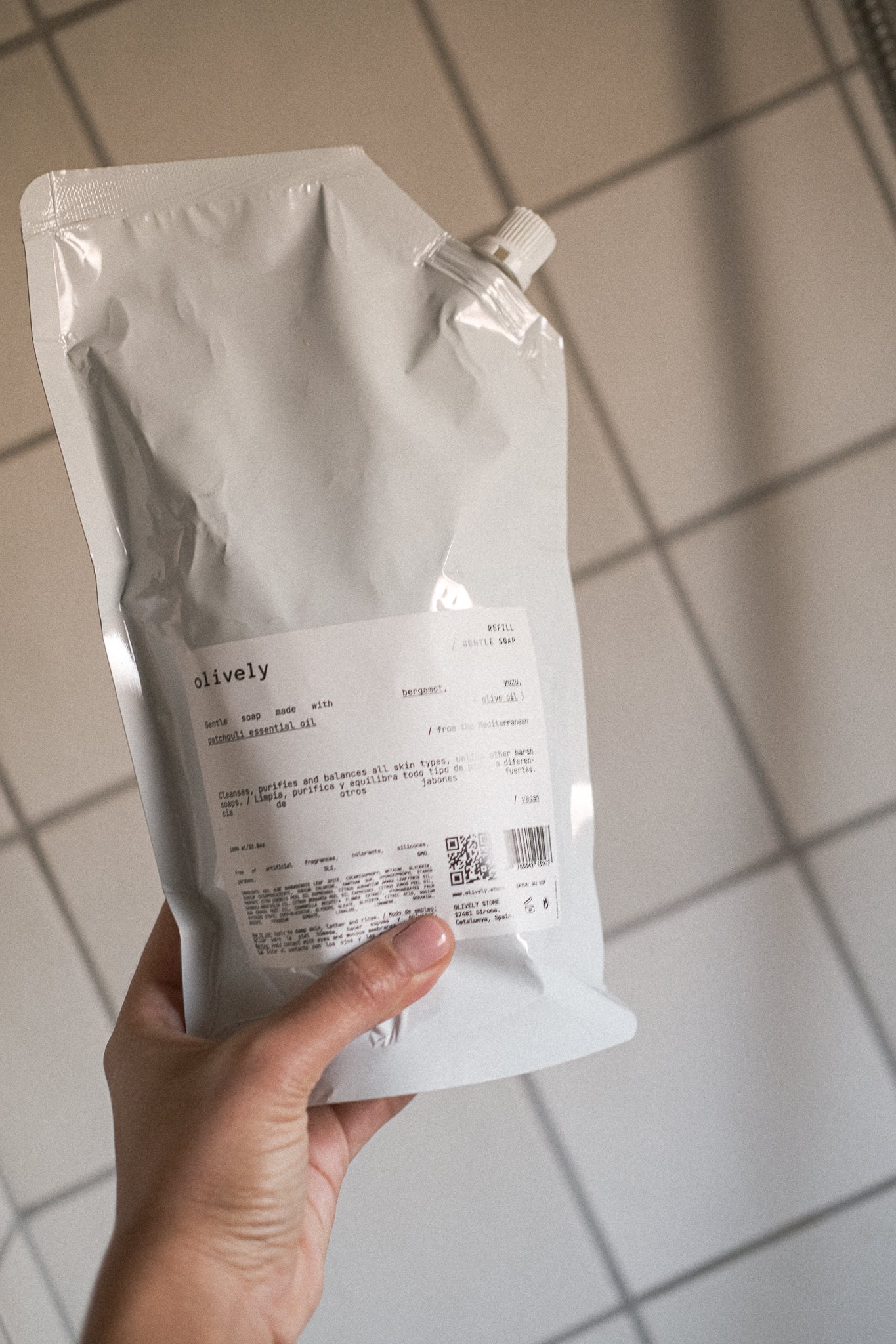 Dúo Recarga Sostenible – Jabón Suave 1000 ml & Loción Corporal 1000 ml