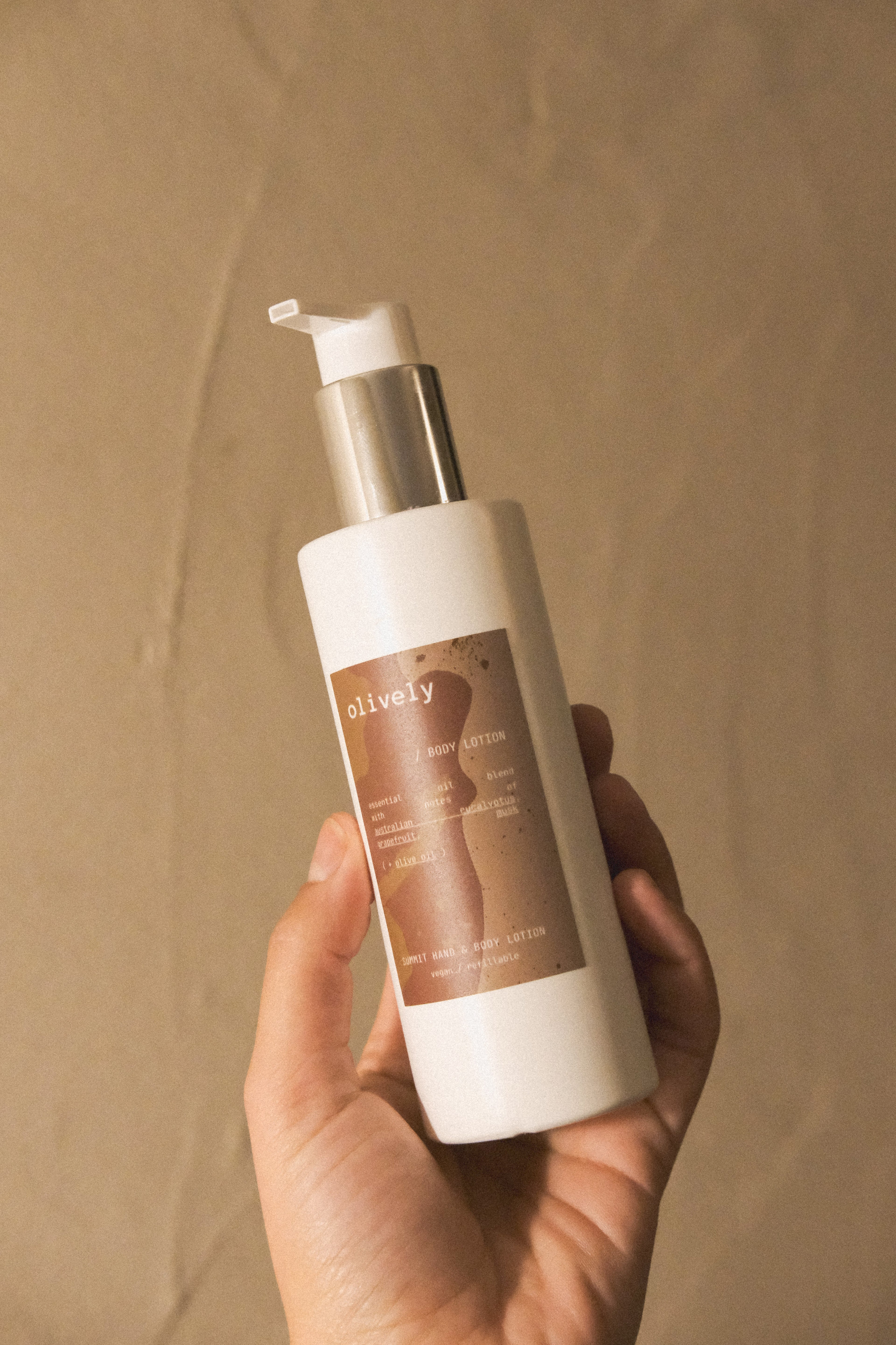 Body Lotion Summit — Loción corporal ligera de uso diario