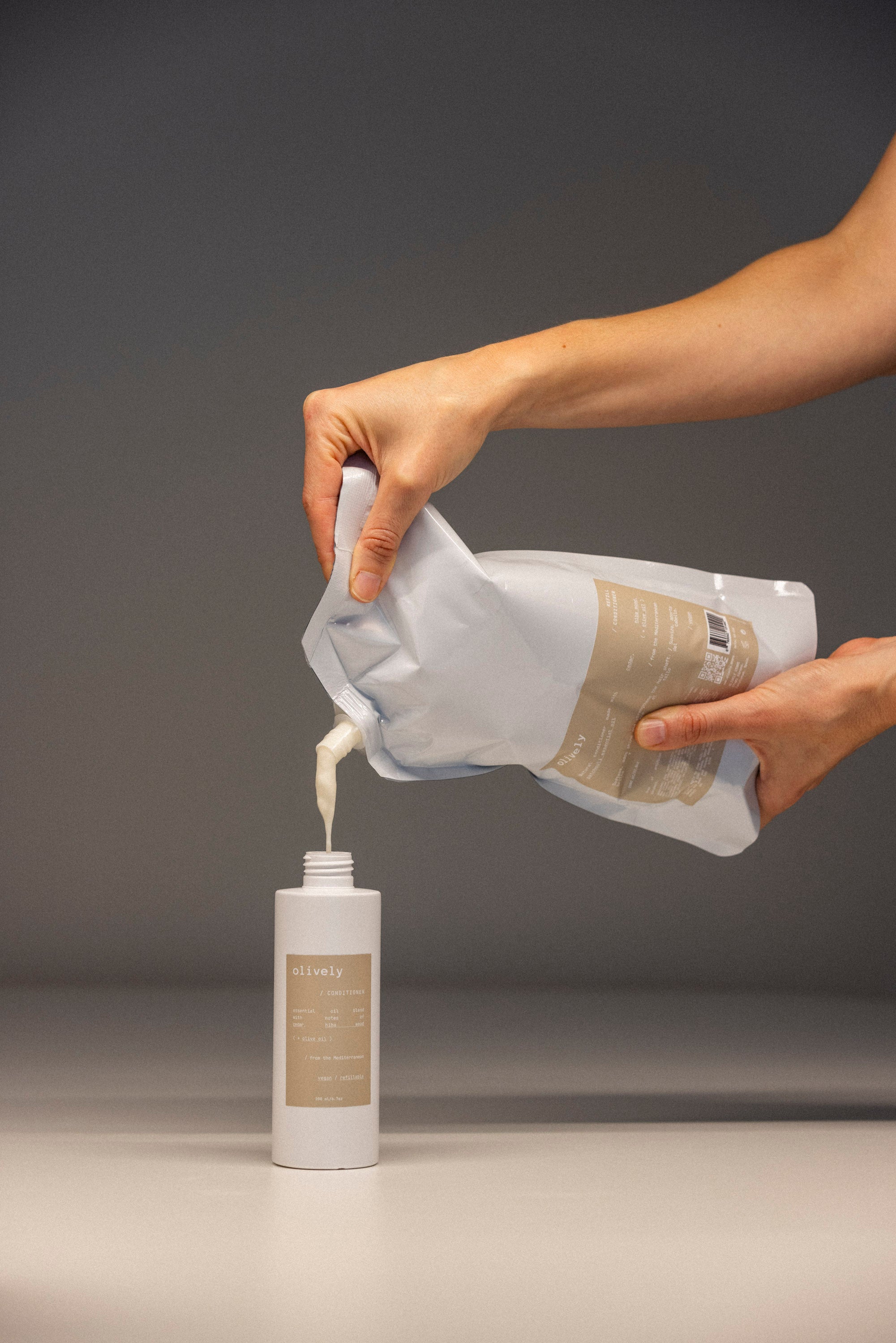 Mediterrani Conditioner Refill Bag (1000 ml) Silicone-Free, Eco-Chic Hair Care