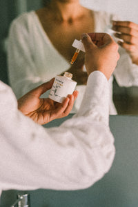Get Up & Glow — Dry Oil Face Serum for Radiance & Antioxidant Protection