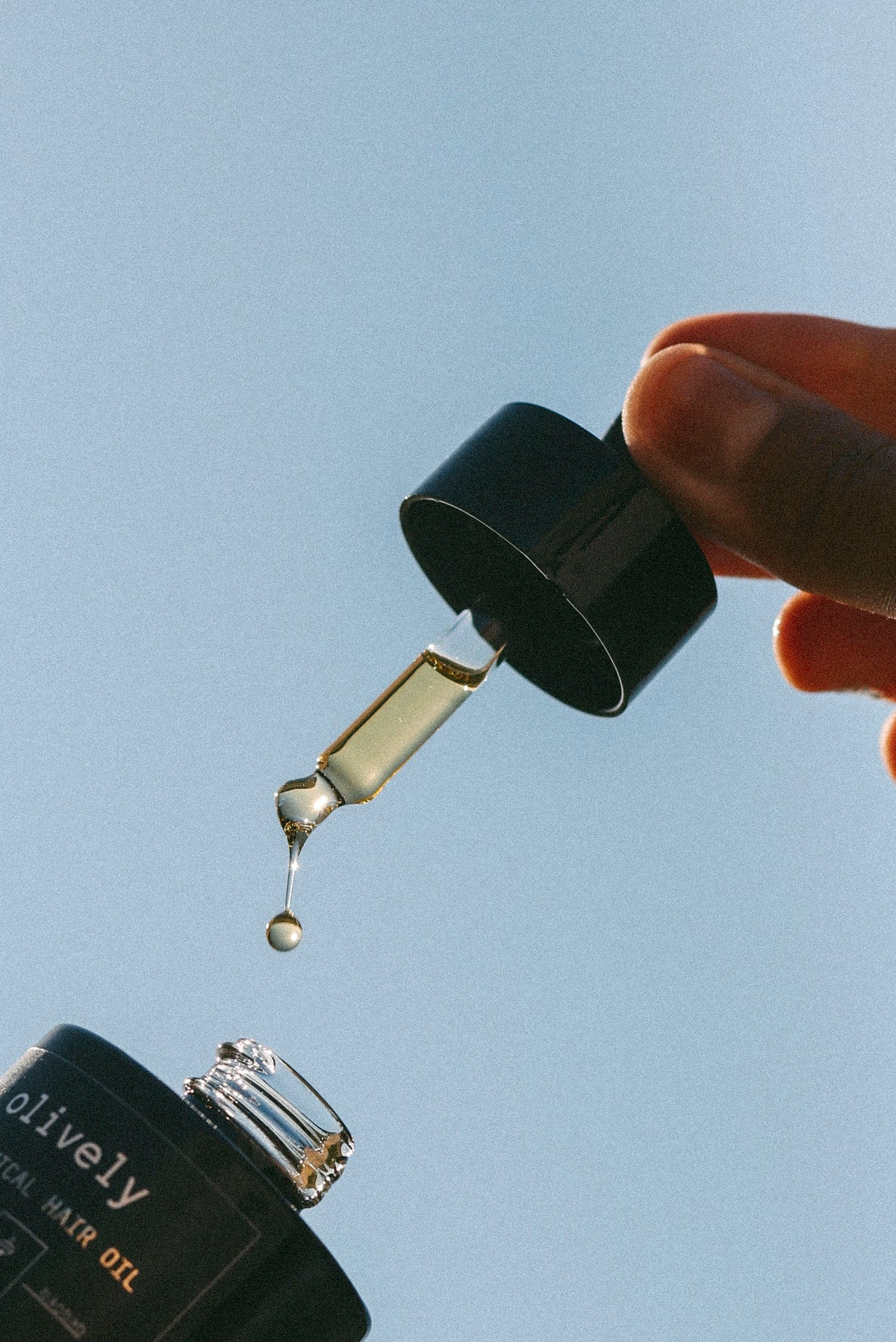 Botanical Hair Oil | Lightweight Natural Hair Oil for Frizz & Shine