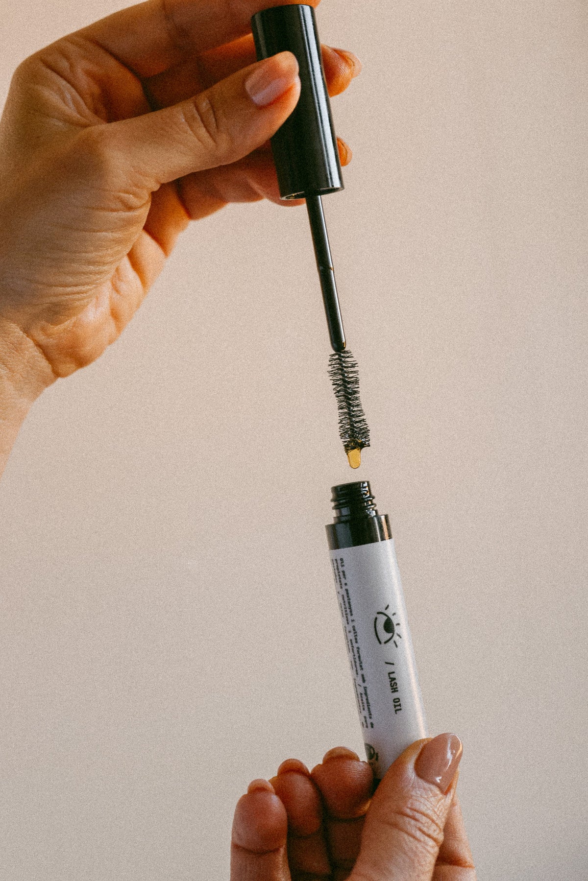 Aceite de Pestañas — Tratamiento Natural Acondicionador para Pestañas y Cejas