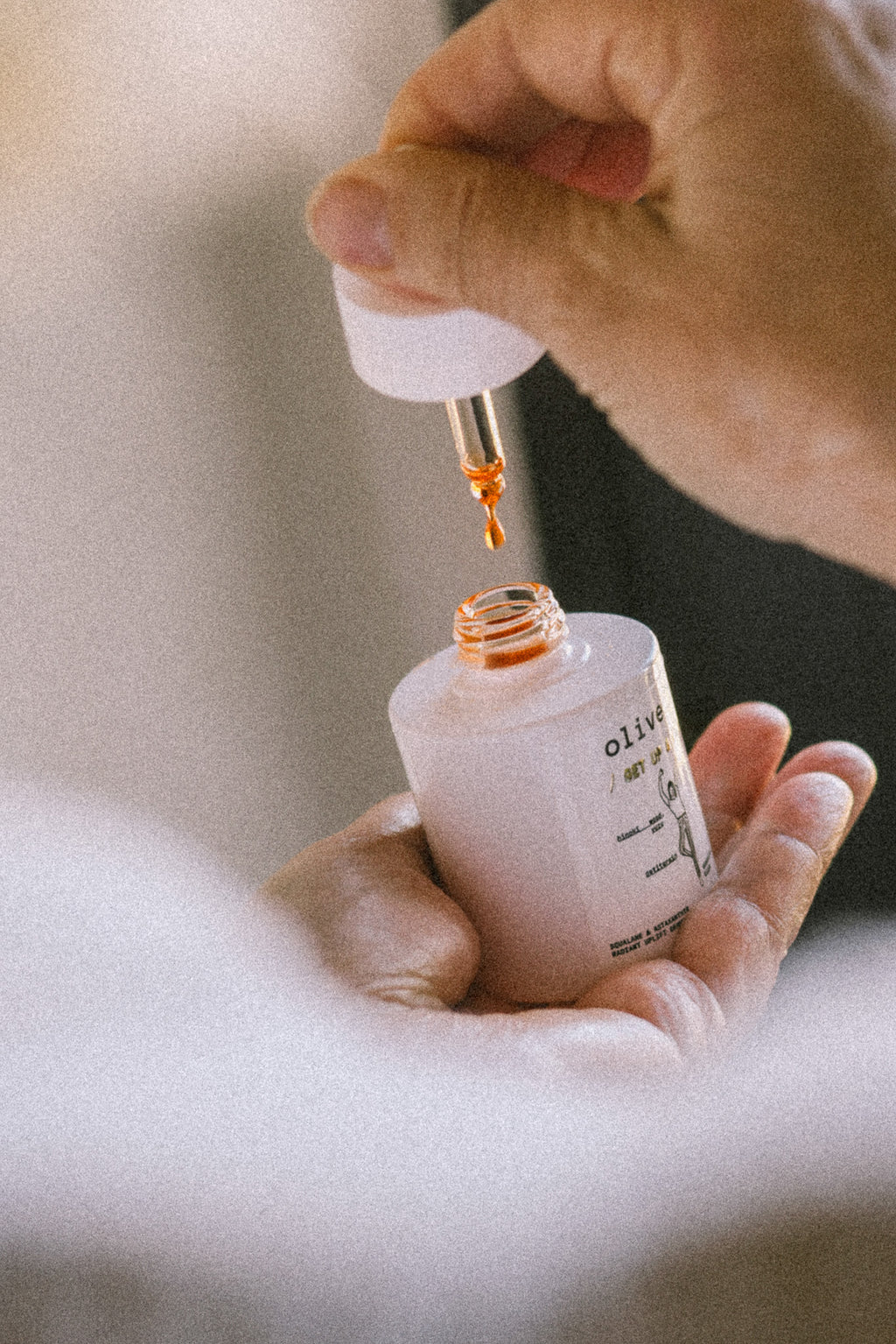 GET UP & GLOW – Morning Serum for Radiance + Daily Vitality