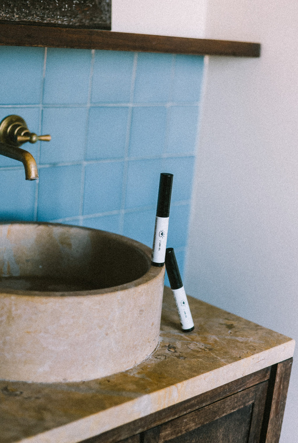 Lash Oil — Nourish & Gloss