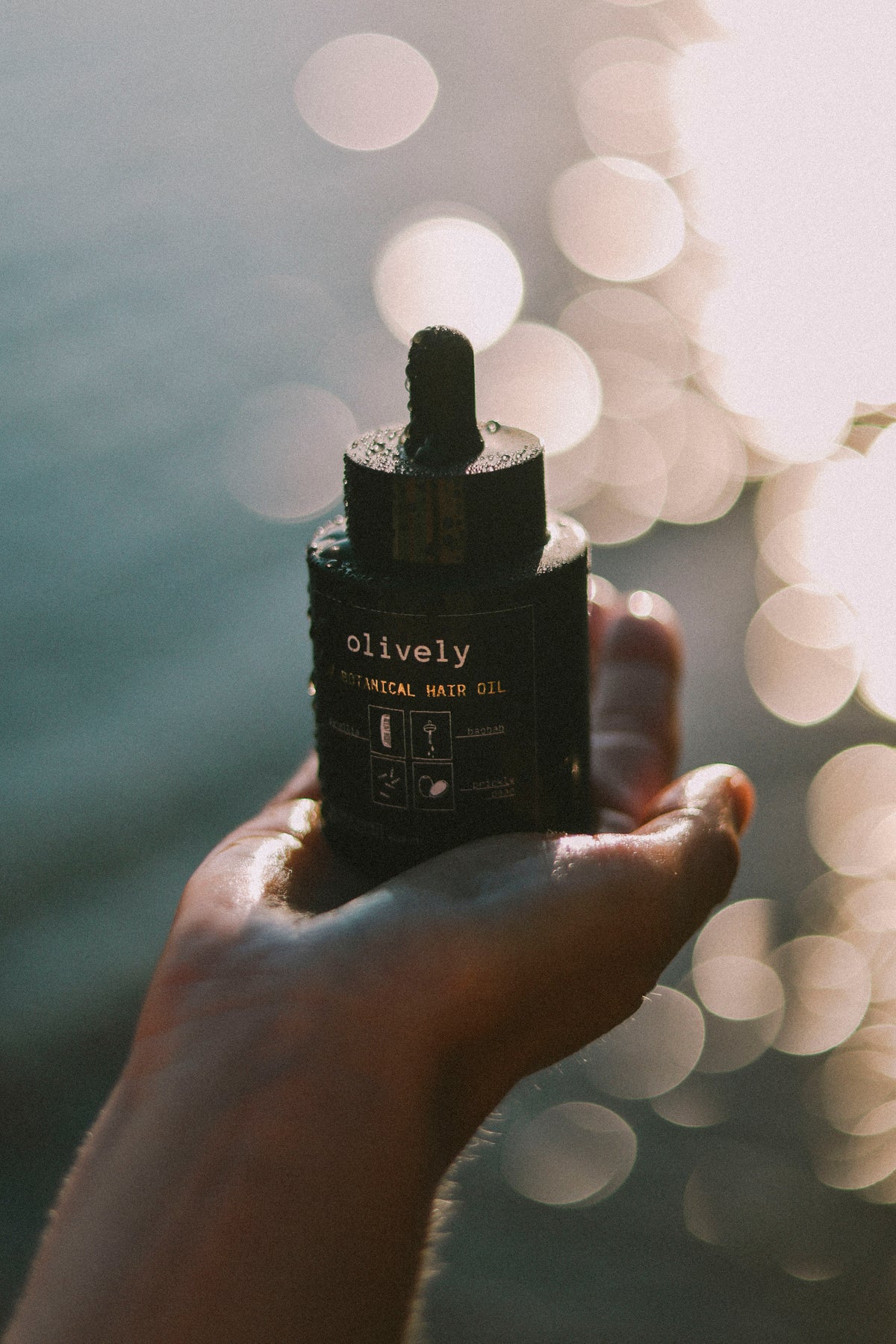 Botanical Hair Oil | Lightweight Natural Hair Oil for Frizz & Shine