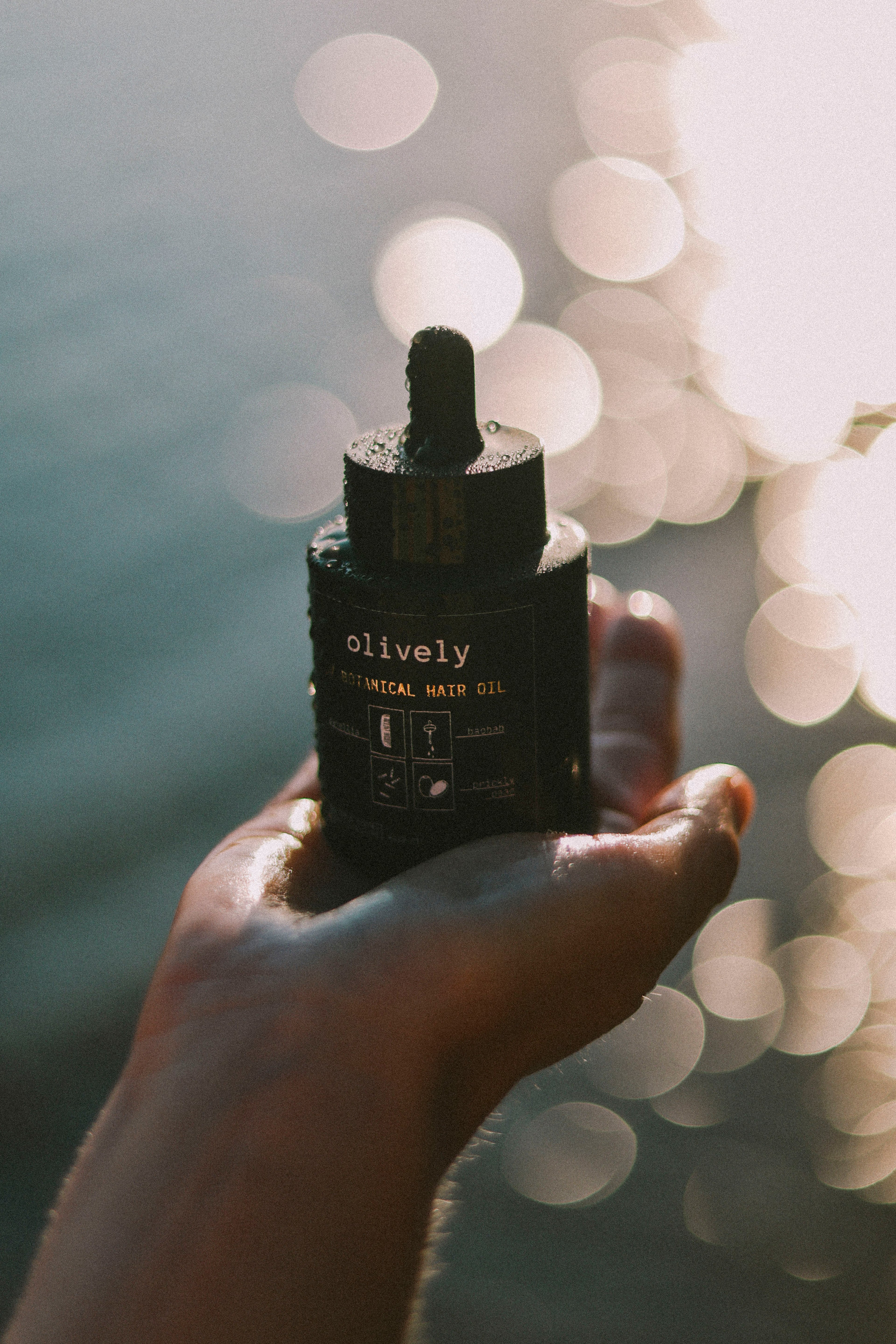 Botanical Hair Oil | Lightweight Natural Hair Oil for Frizz & Shine